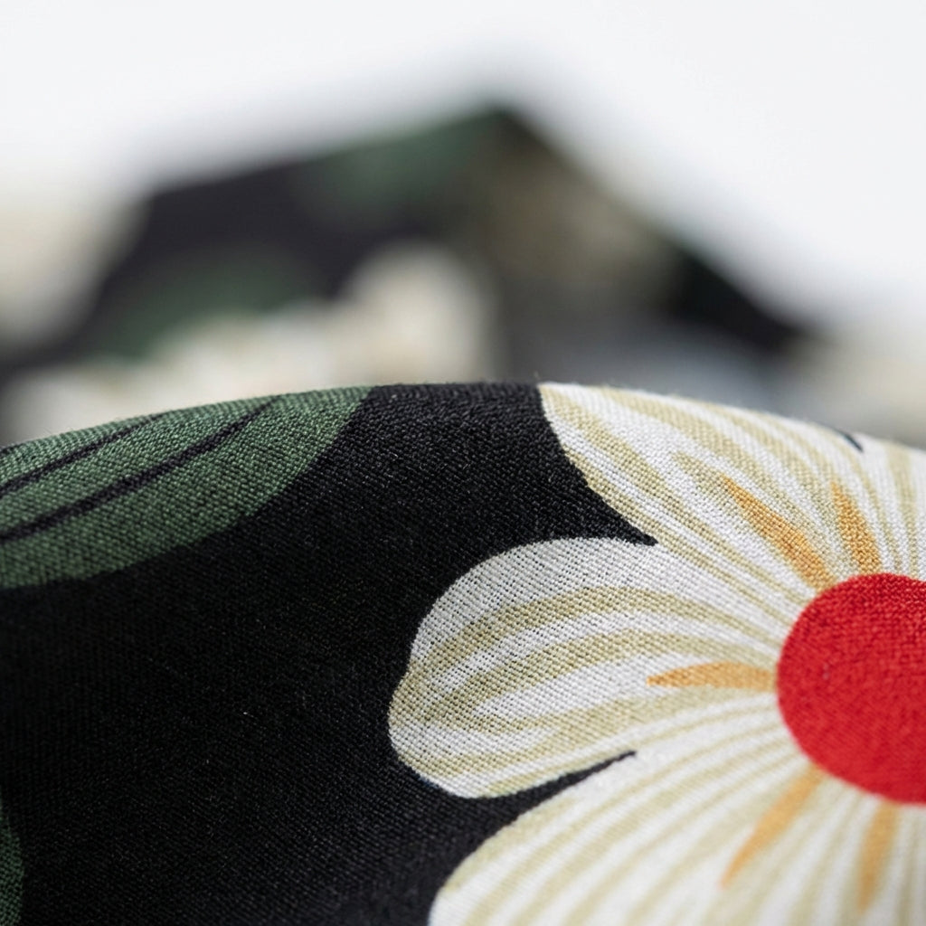 Schwarze Bluse mit floralen Print – Damen