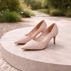 Beige Spitzenpumps